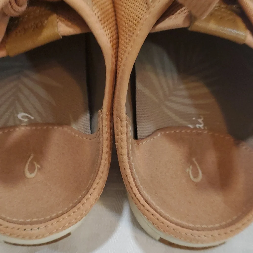 OluKai  Pehuea Li Lace-Up Shoes - Picture 5 of 13